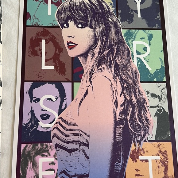 Taylor Swift Eras Tour Vip Box - Picture 3 of 10